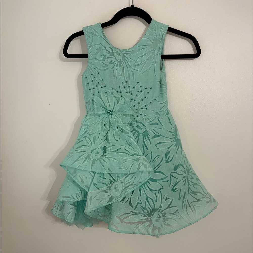 Soapbox Floral Mint Green Sleeveless full skirted tulle bottom Dress Size 7